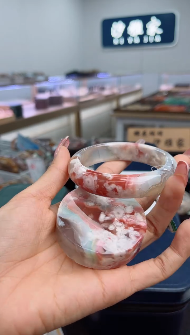 石英质玉手镯未镶嵌57圈口（赠品镯心）3s9451