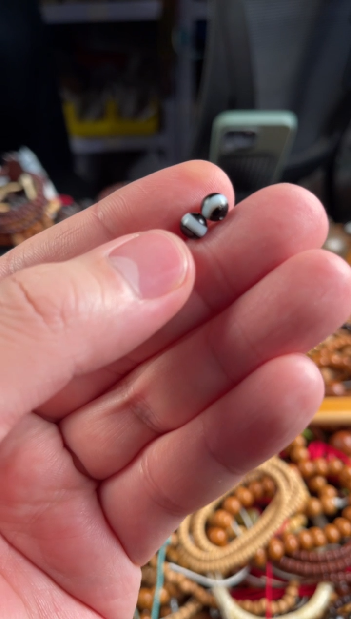 未镶嵌.玛瑙/玉髓王胖子文玩工作室一线药师一对随机发