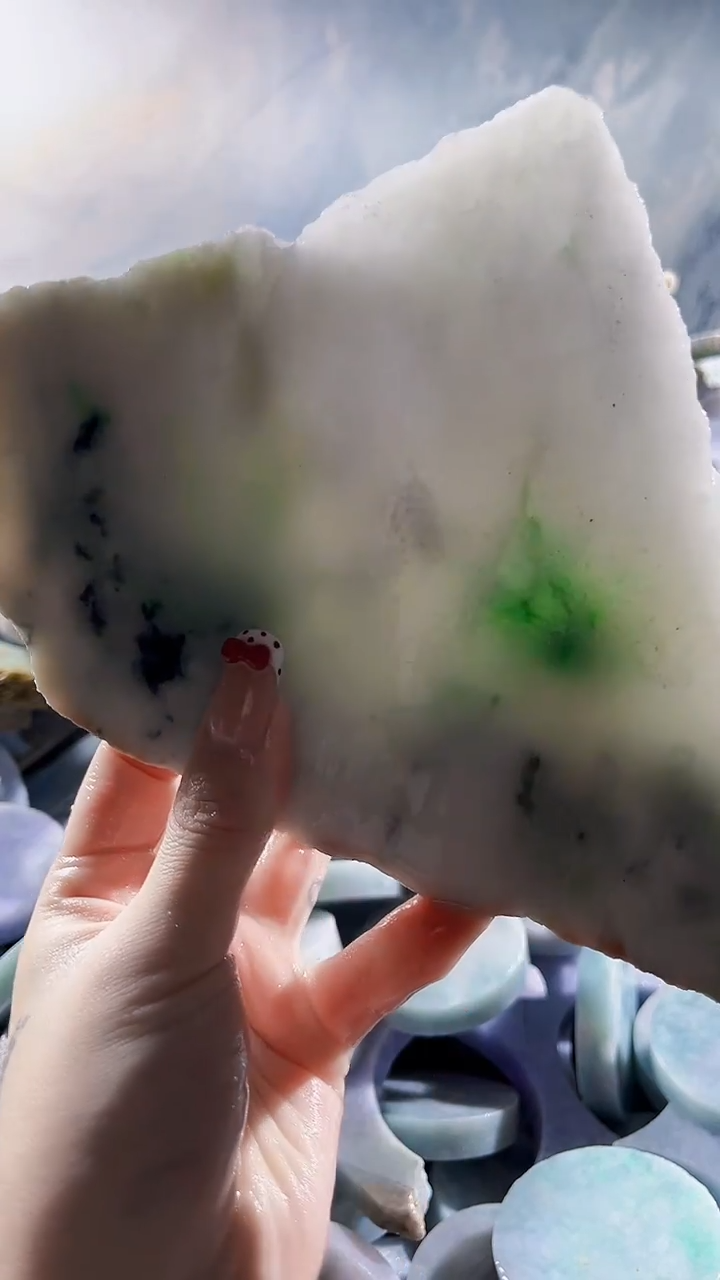 翡翠裸石缅甸翡翠A货虫3077