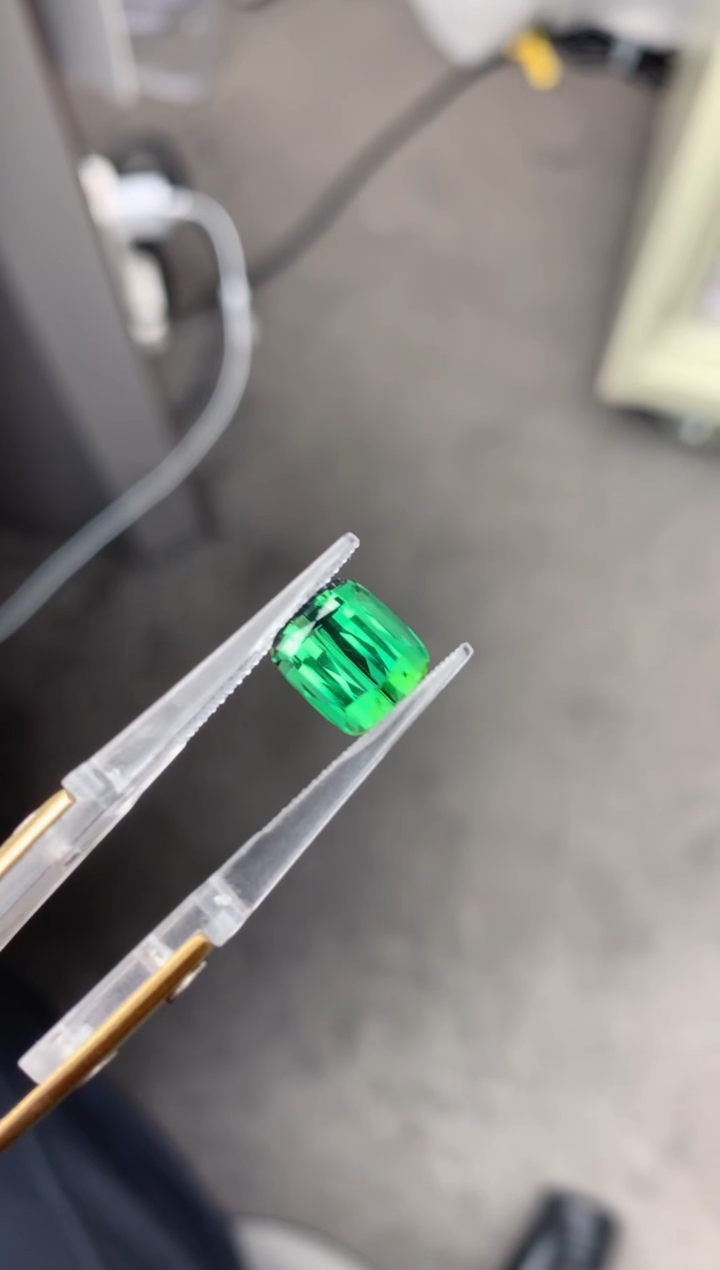 【闪购商品】碧玺裸石未镶嵌4ct  绿碧玺