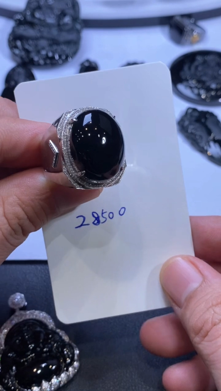 18K金镶嵌戒指翡翠天然缅甸翡翠A货墨翠 戒指