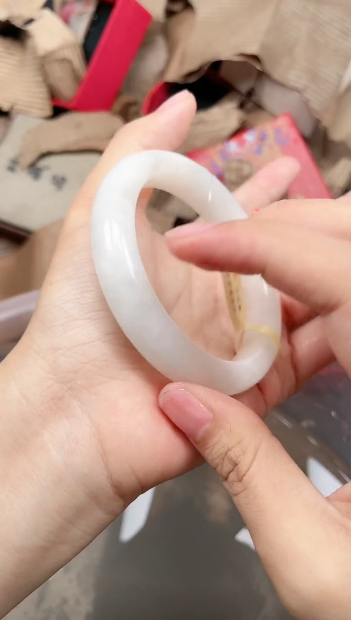 和田玉手镯未镶嵌11-62