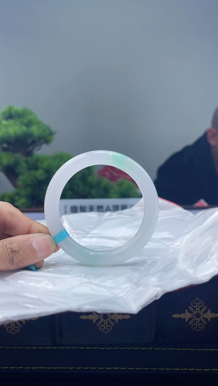 【闪购商品】翡翠手镯未镶嵌3手镯