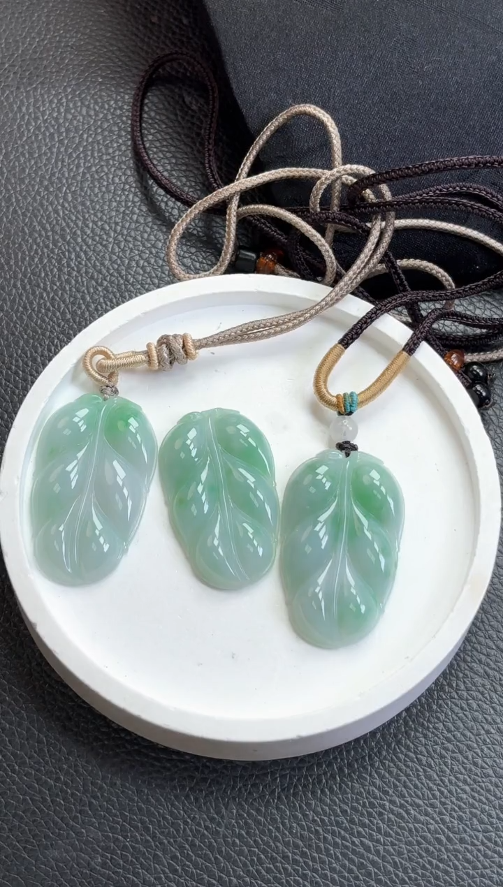 【闪购商品】翡翠颈饰未镶嵌叶子多样性发一