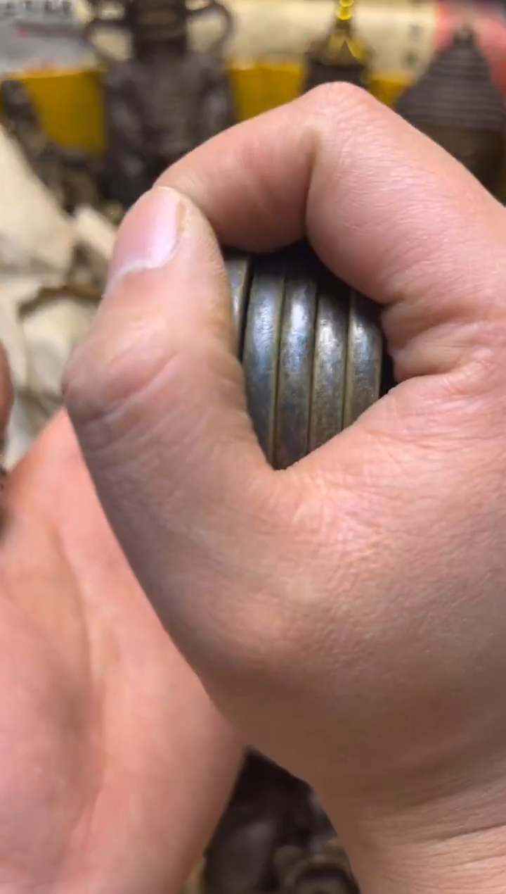 精美铜器，点击下单