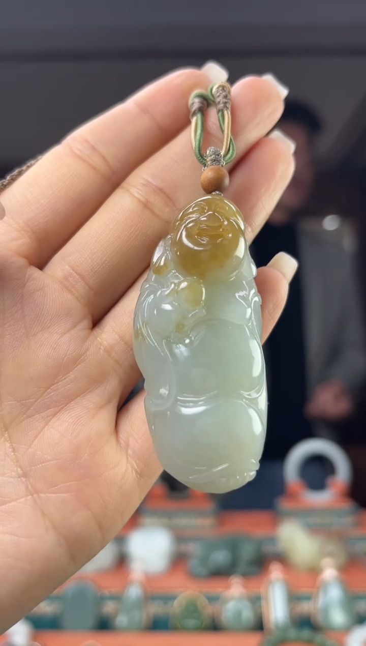 颈饰未镶嵌和田玉佩佩