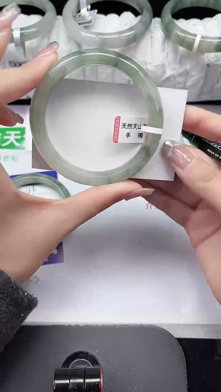 未镶嵌手镯石英质玉125-59/60
