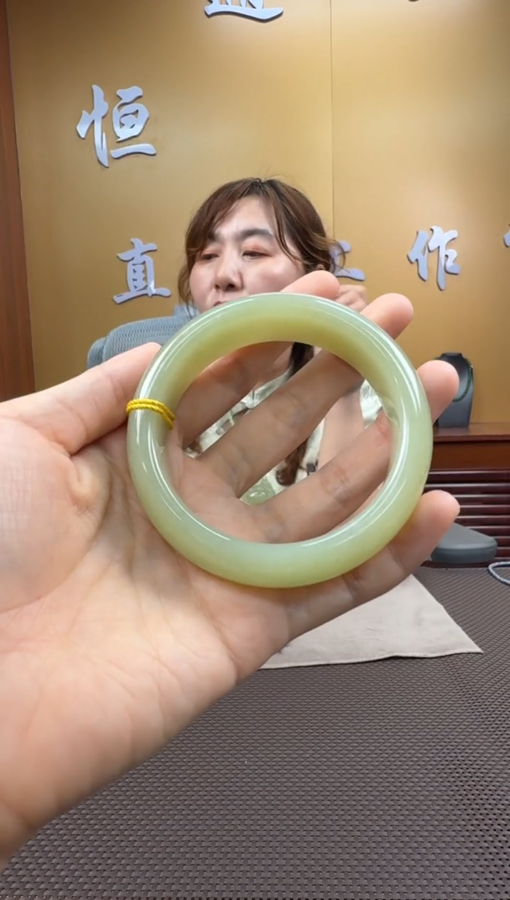 和田玉未镶嵌颈饰手镯60