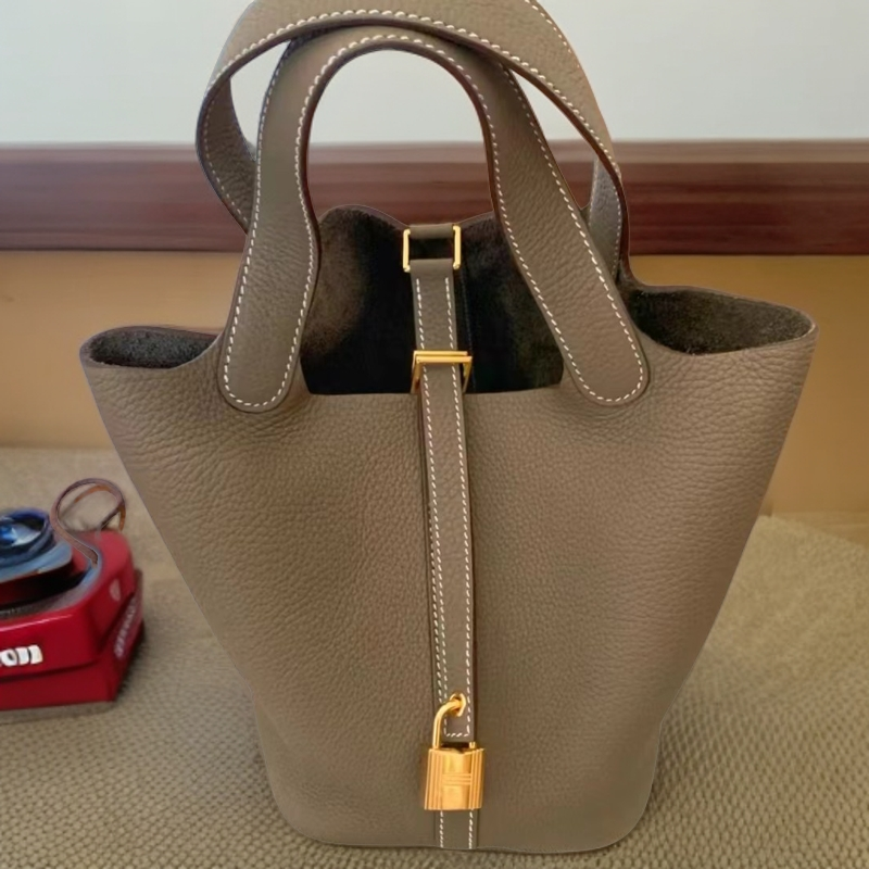 99新 Hermes/爱马仕 爱马仕菜篮子22大象灰金扣Y刻手提包9300002