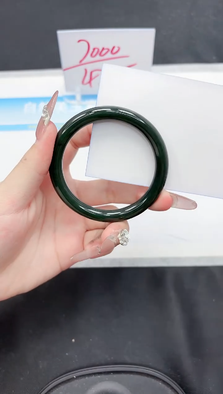 【闪购商品】和田玉手镯未镶嵌65-58.4