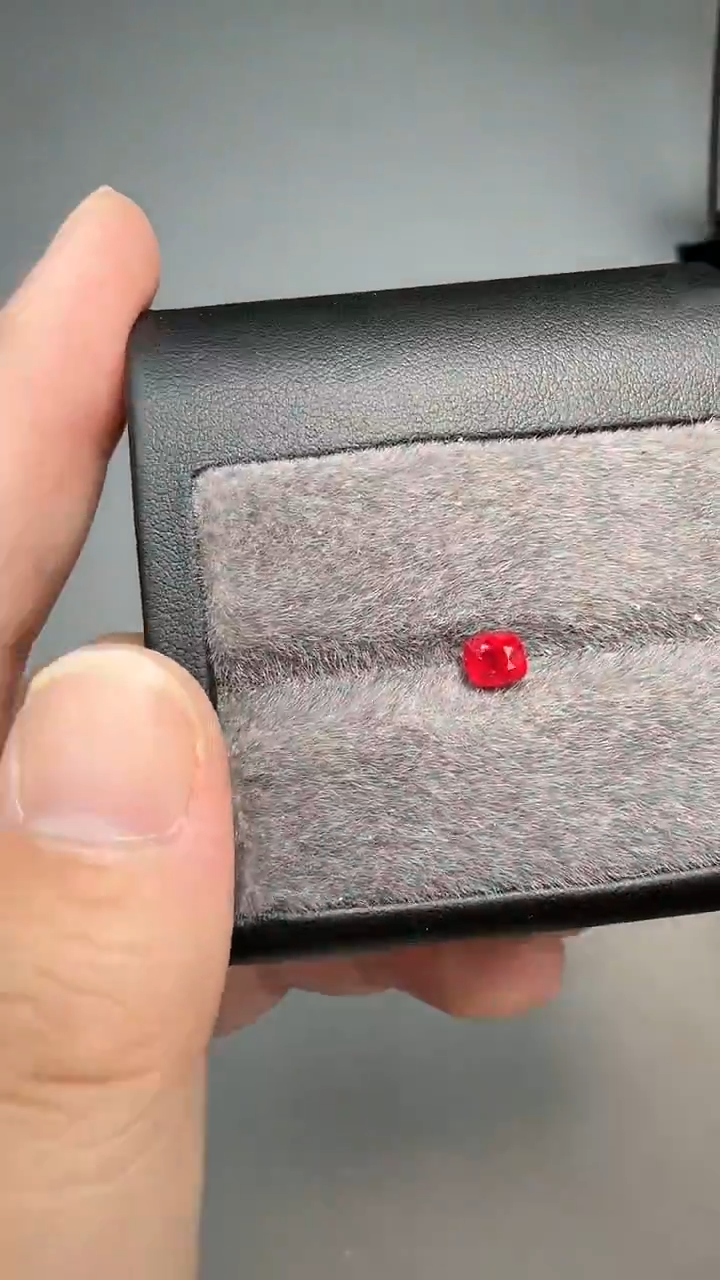 【闪购商品】尖晶石绝地武士未镶嵌0.8ct-A458-1p