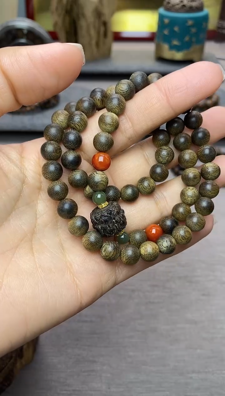 【闪购商品】沉香手串芽庄黄棋沉水老料0.8＋双头莲花三圈设计