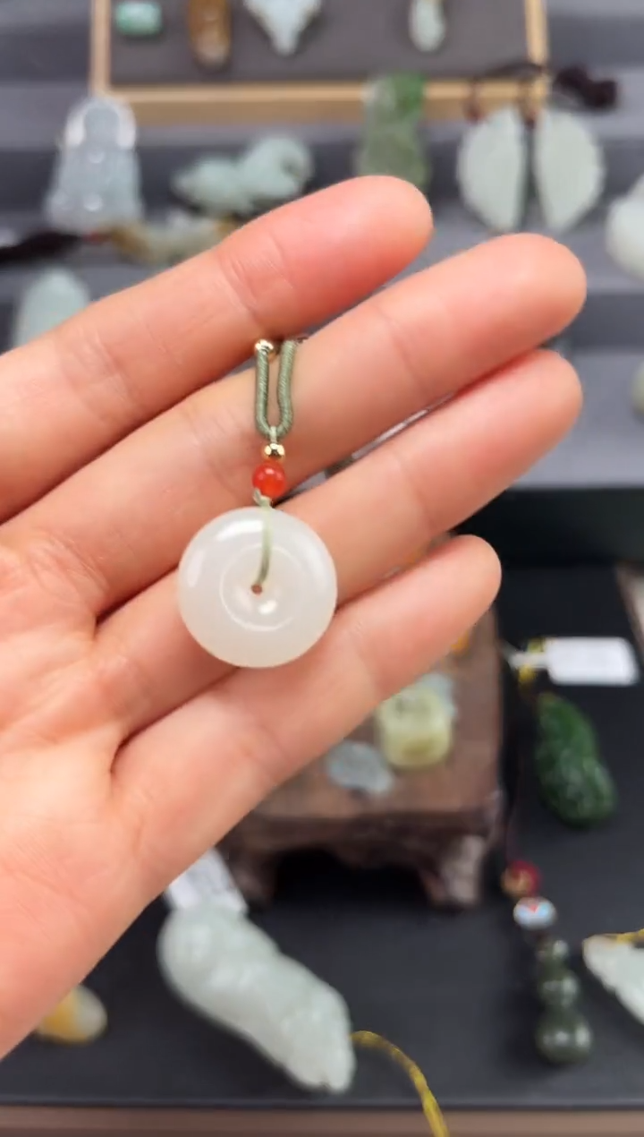 【闪购商品】和田玉颈饰未镶嵌白玉平安扣