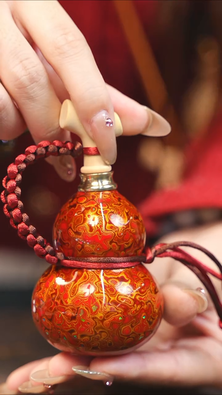 【闪购商品】WG142大漆精致小手捻(开口）