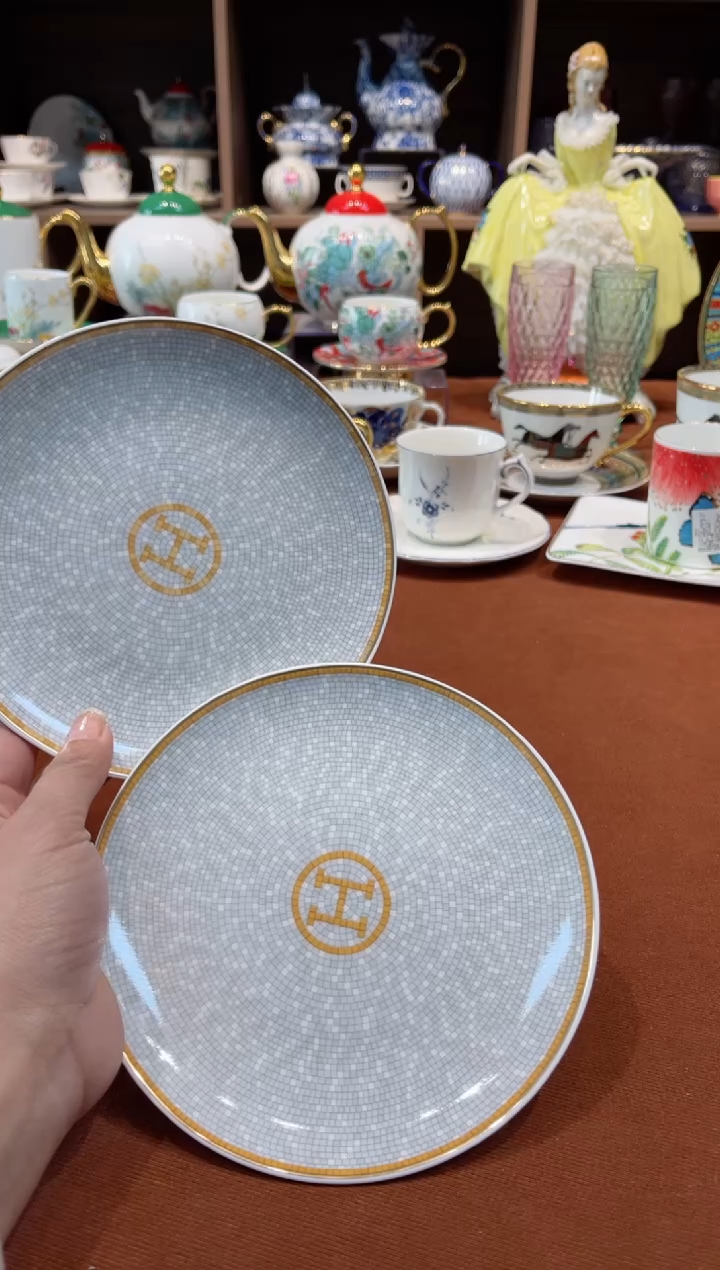 【闪购商品】瓷片马拉车银色骨碟2个······