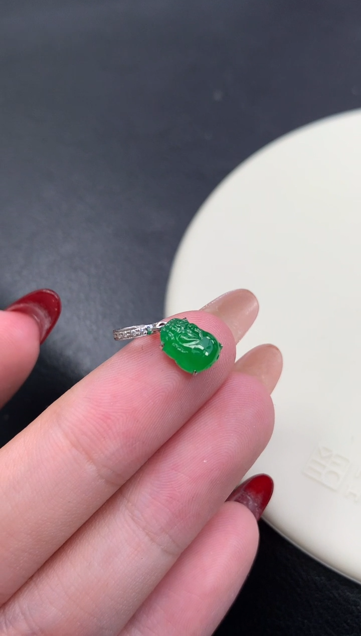 颈饰18K金镶嵌翡翠48小时鉴赏期 退货不扣服务费