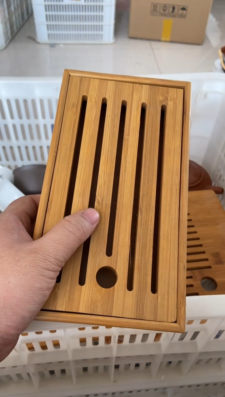 无运费险有瑕疵的摄影的产品有使用过的痕迹有点脏介意勿拍