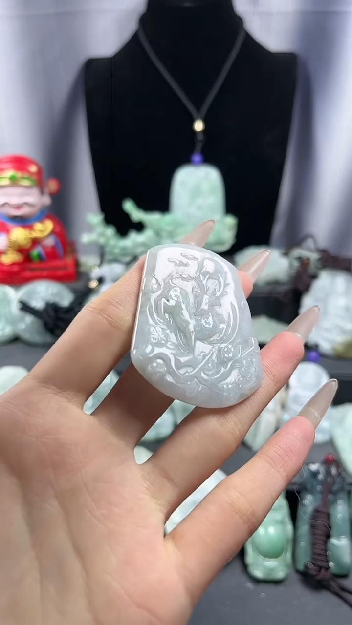 【闪购商品】翡翠颈饰未镶嵌好运小鹿