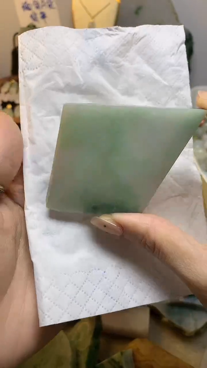 未镶嵌挂件翡翠缅甸A货翡翠,没有运费险,有纹有裂