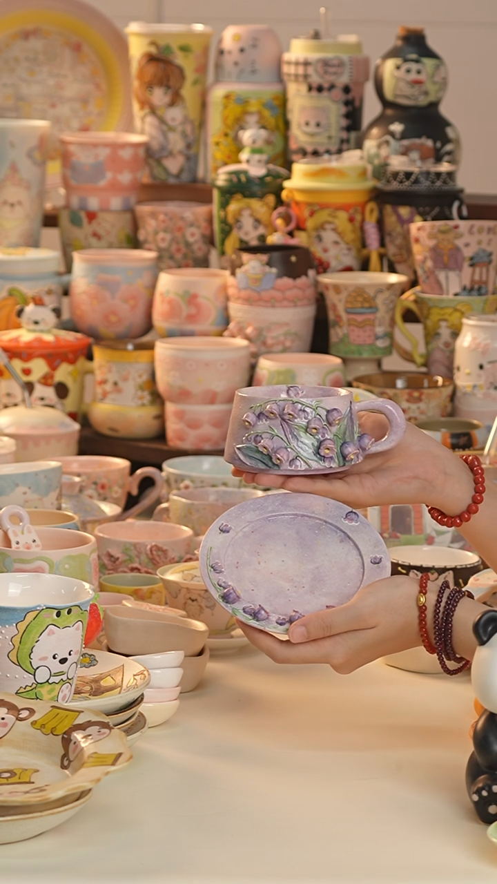 其他景德镇釉下彩手绘设计师款陶瓷