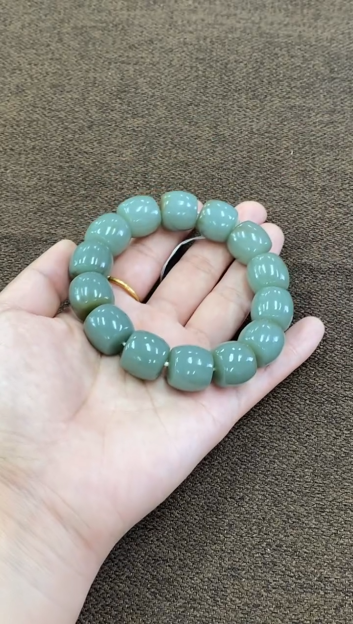 和田玉未镶嵌珠宝奇石纯天然新疆和田玉卡16ZAA1162