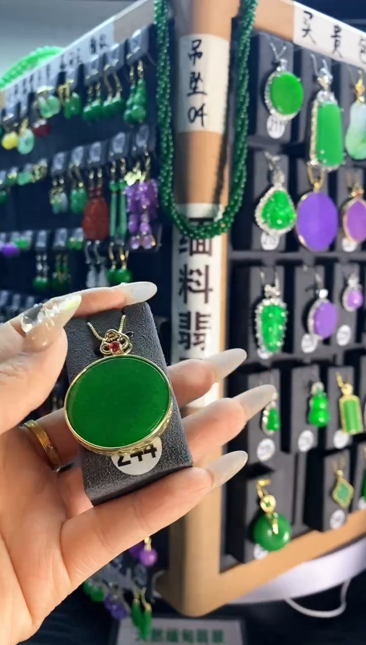 【闪购商品】翡翠颈饰银S925镶嵌244..