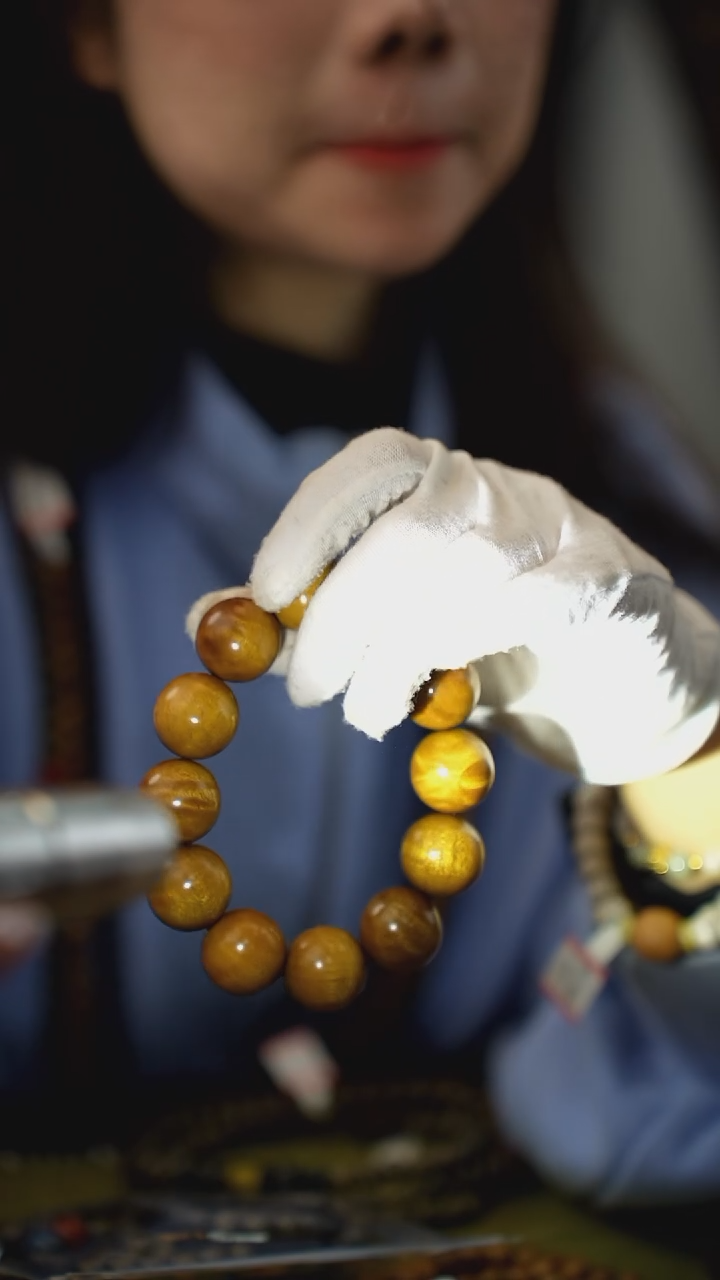 【闪购商品】金丝楠其他2.0金丝楠黄料水波单圈手串