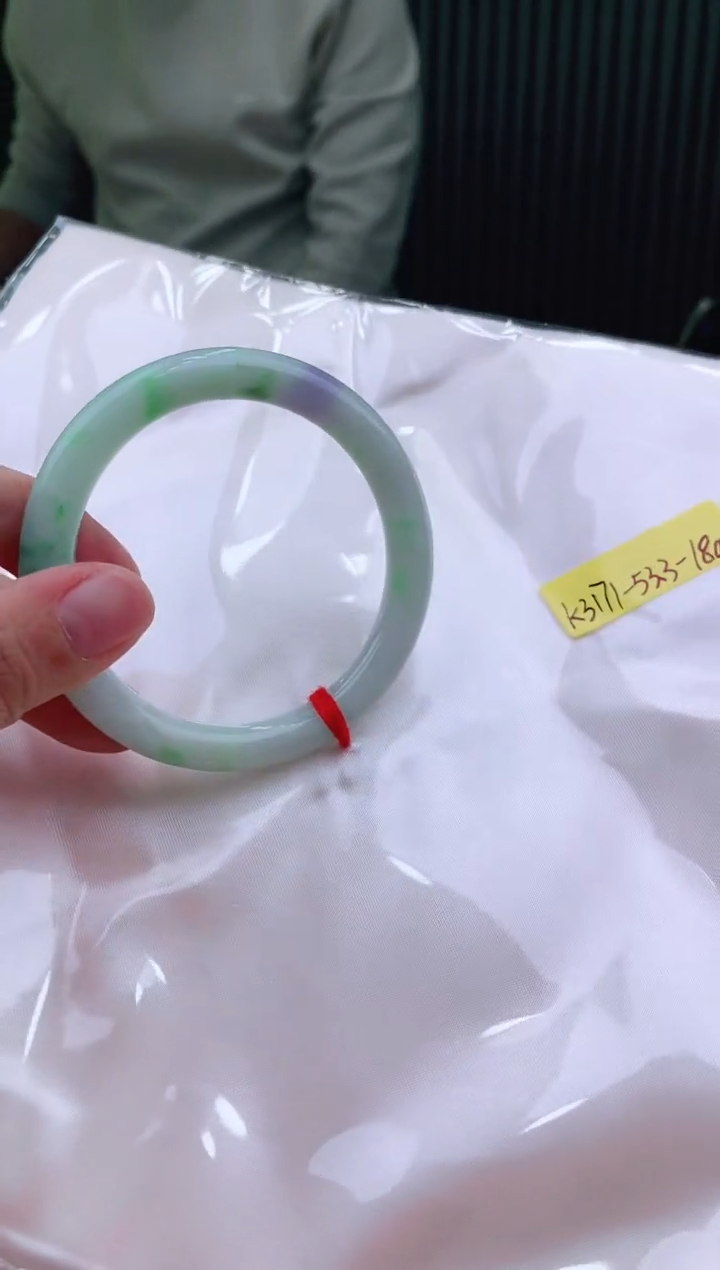 未镶嵌手镯翡翠53+