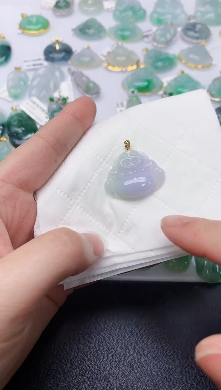 颈饰18K金镶嵌翡翠天然A货