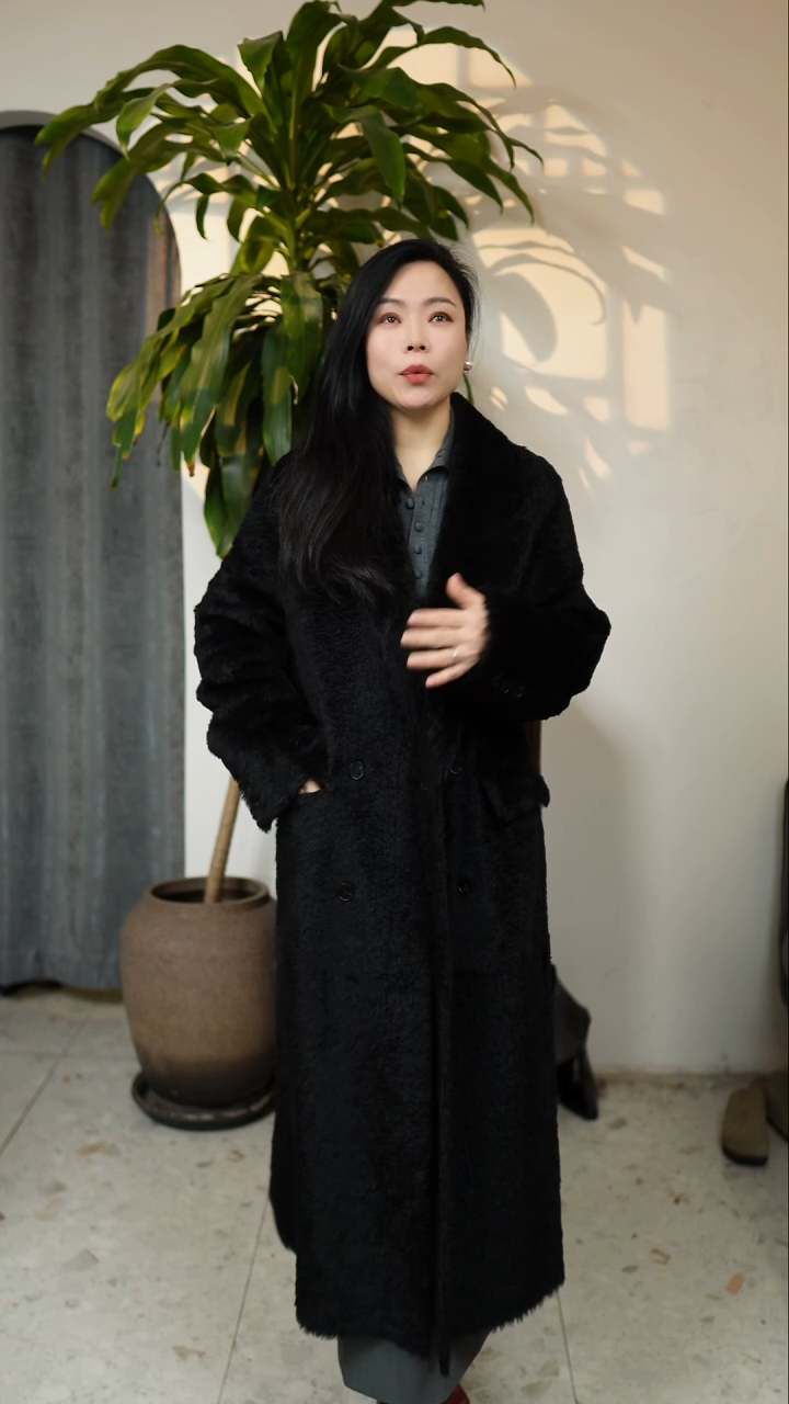 黑色长款拉贡皮毛一体 M码（100-125斤）