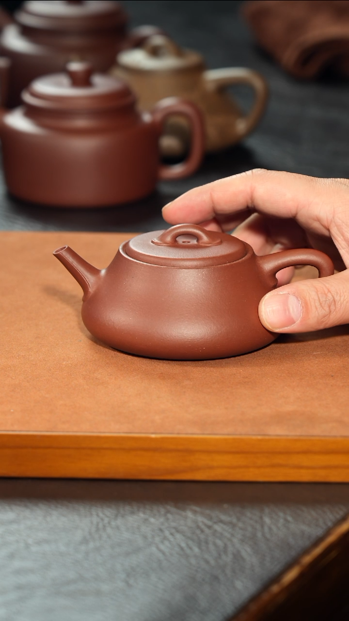 茶壶紫砂雨**停半手底槽清业瓢