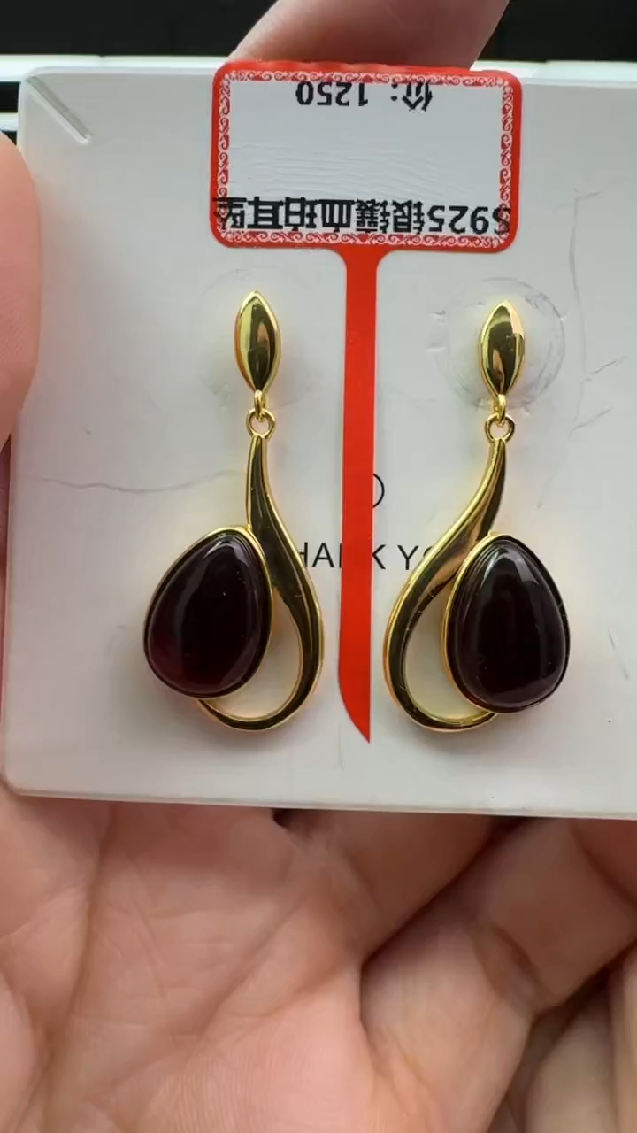 【闪购商品】琥珀耳饰银S925镶嵌546秒拍号