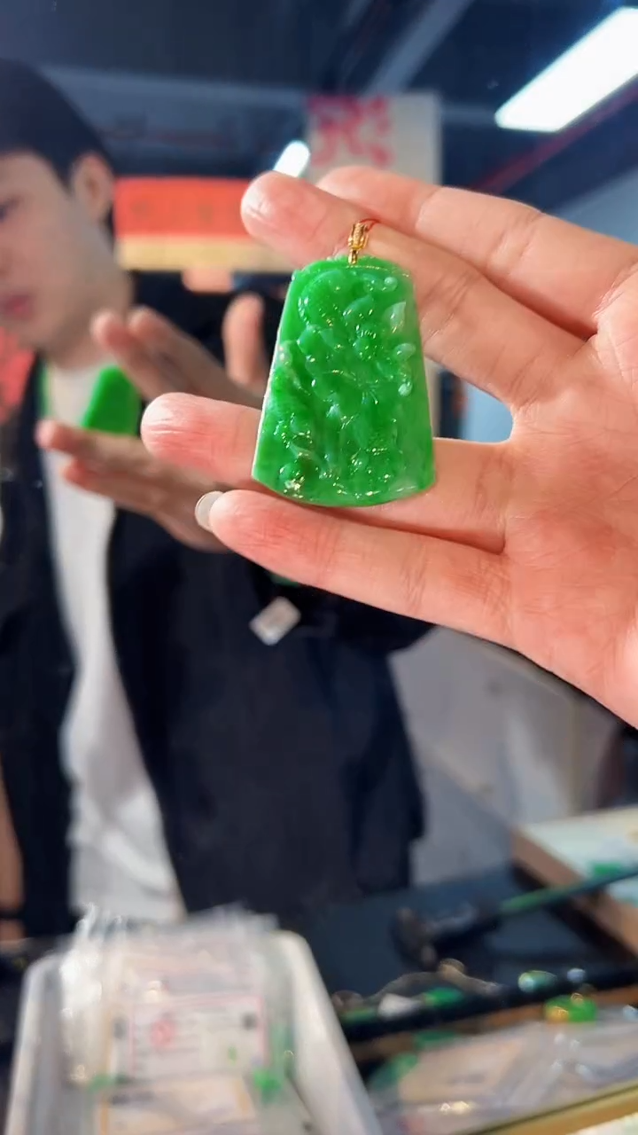 【闪购商品】翡翠颈饰18K金镶嵌缅料A货/支持复检/一件