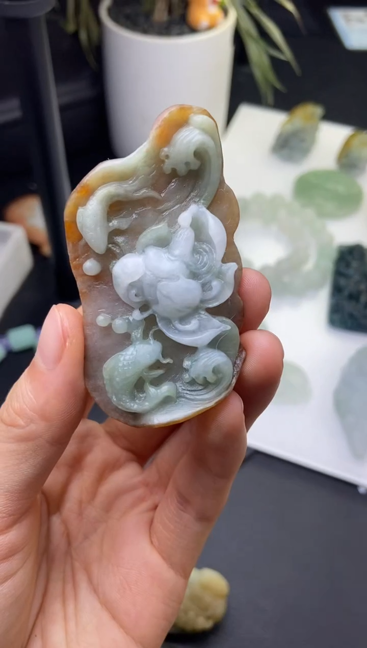 【闪购商品】定制翡翠未镶嵌鱼