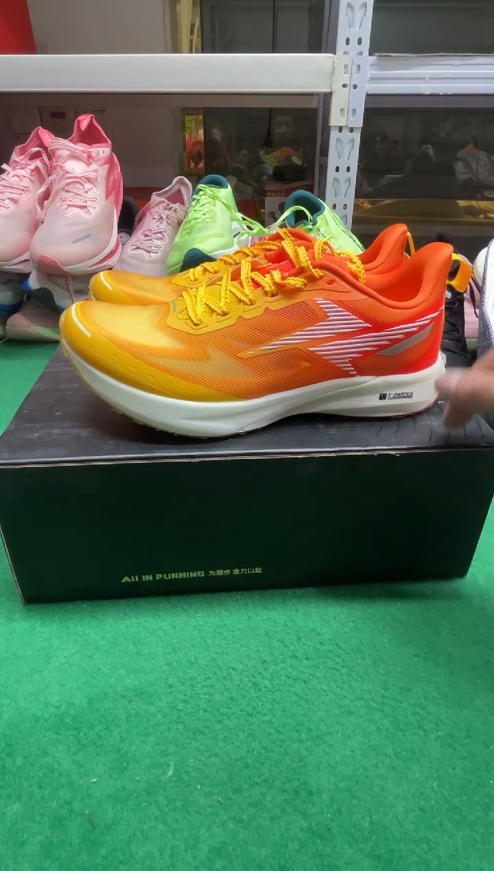 这是个大鞋店家的鞋41