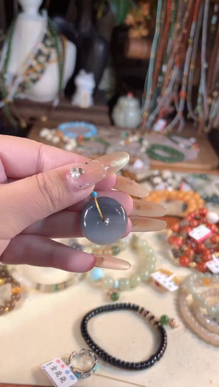 【闪购商品】和田玉吊坠(不含链)银S925镶嵌多样性发货其一