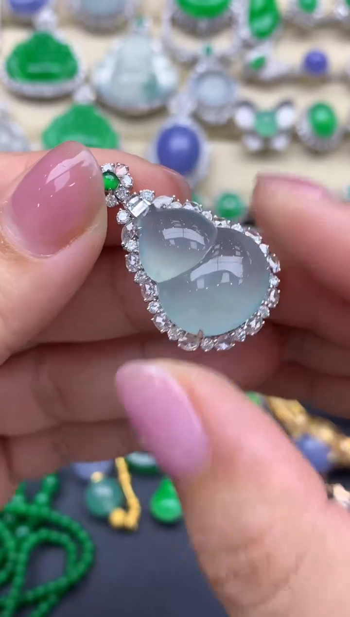 翡翠18K金镶嵌颈饰541-中国好珍宝