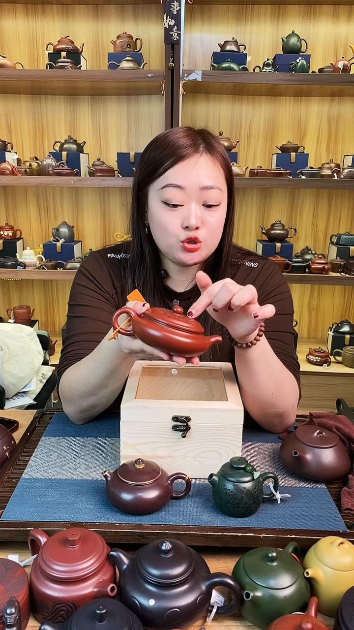 【闪购商品】紫砂茶壶大红袍梅香仿古【雪】