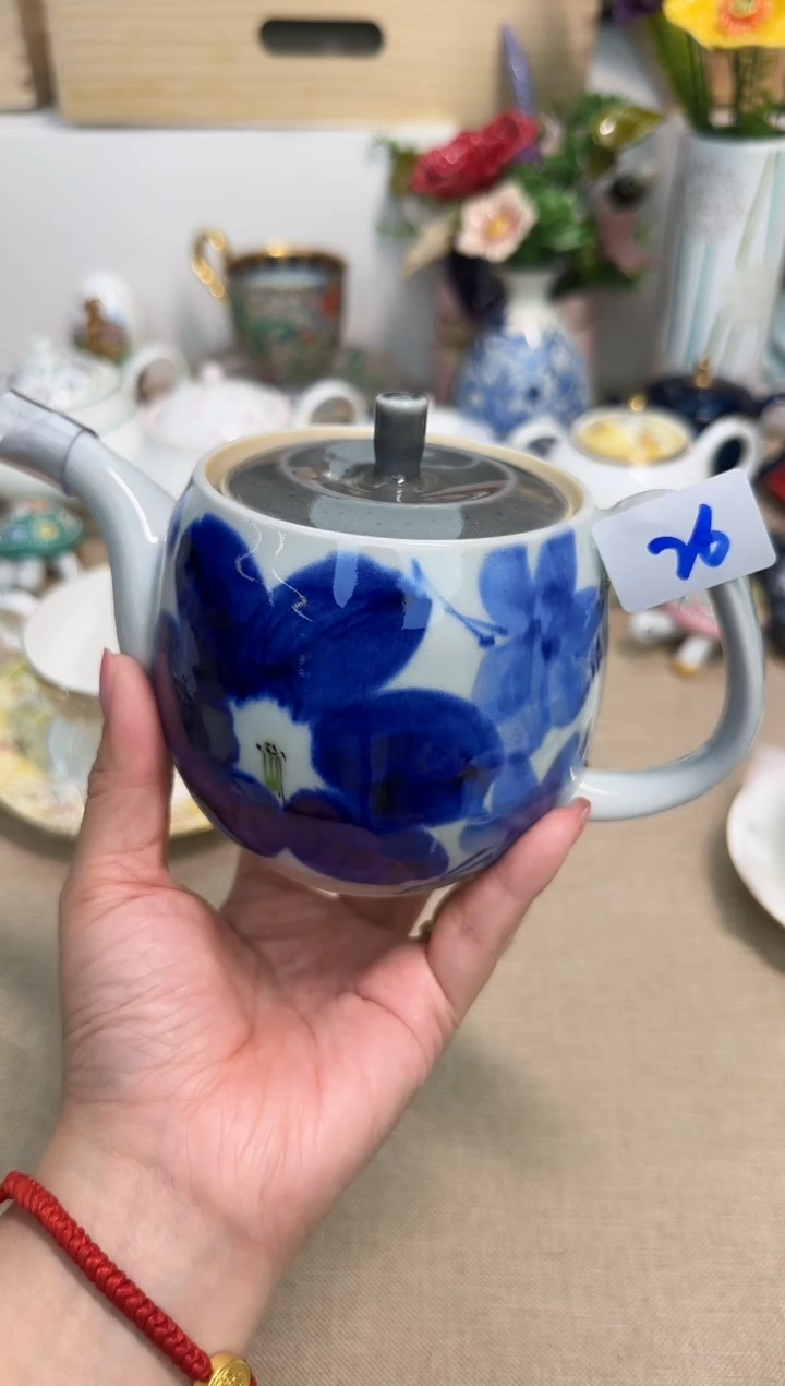 瓷片辰辰家的瓷器真好看