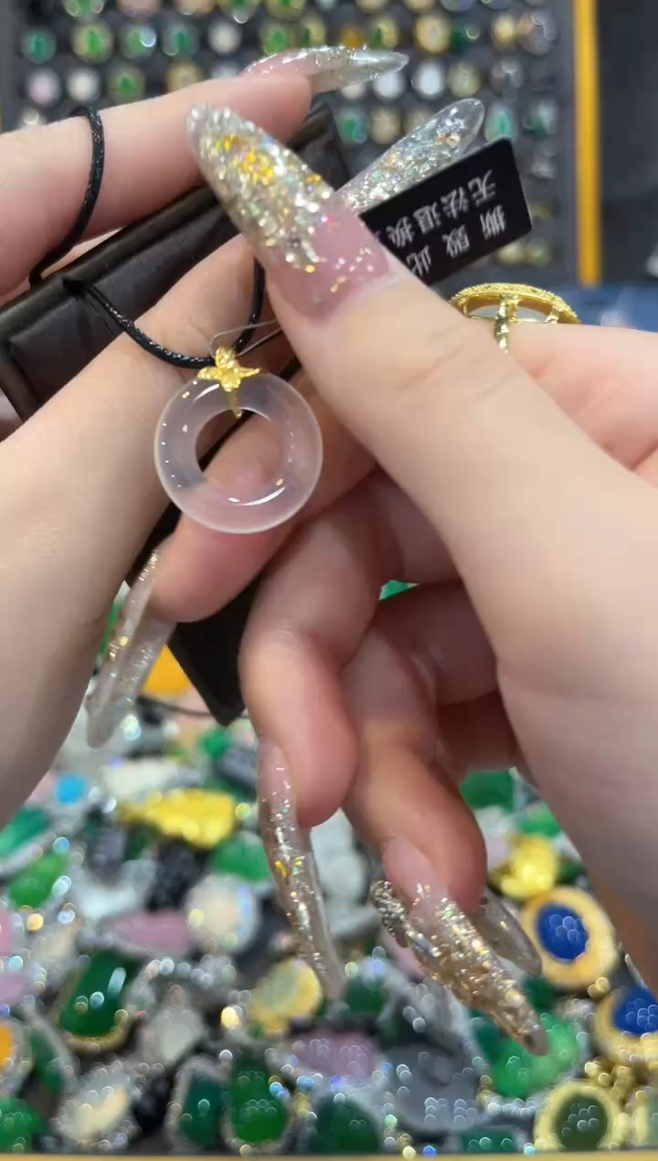 【闪购商品】玛瑙/玉髓未镶嵌颈饰1