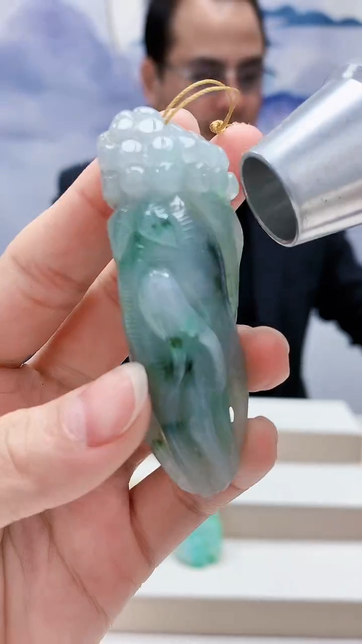 未镶嵌定制翡翠4957lr-毛货挂件97