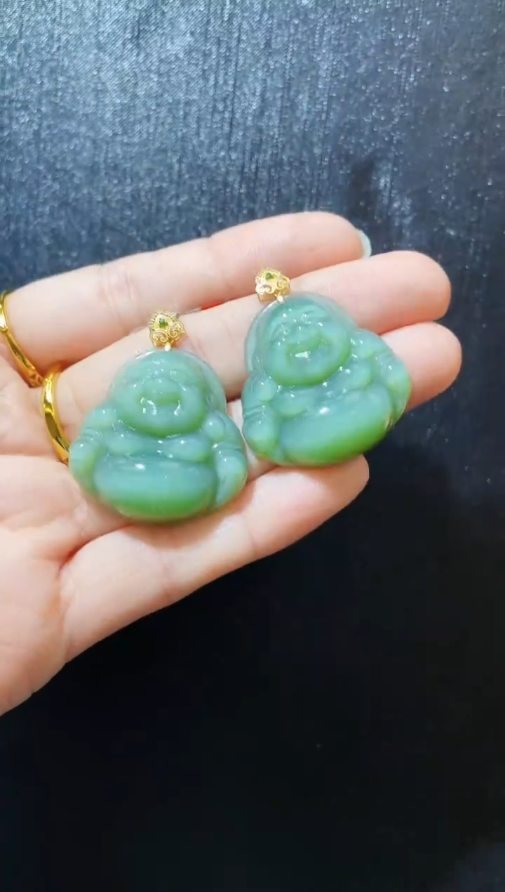 吊坠(赠链)18K金镶嵌和田玉多样性发一