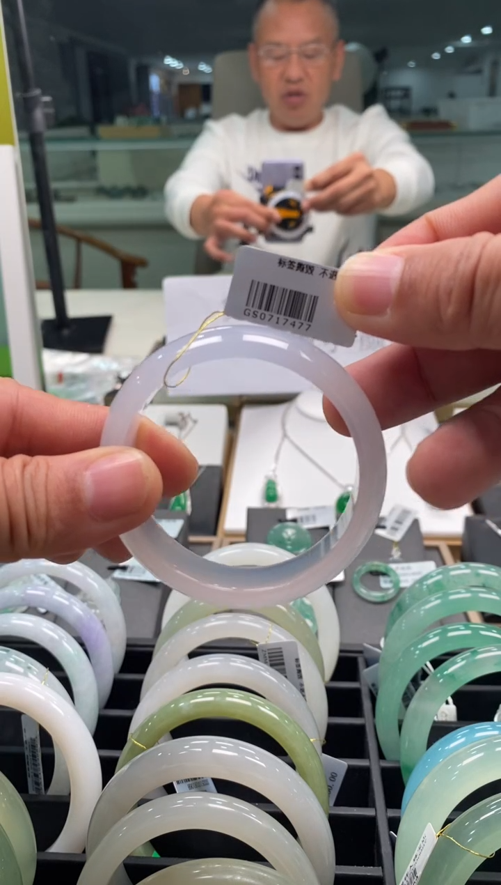 手镯玛瑙/玉髓未镶嵌三哥专属链接圈口54 编码 7477多样性发其一