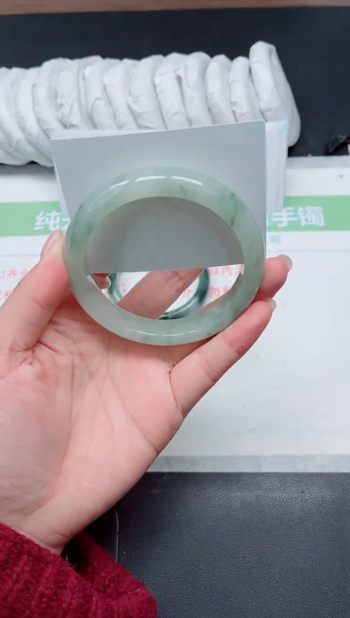 【闪购商品】石英质玉手镯未镶嵌604-63.1