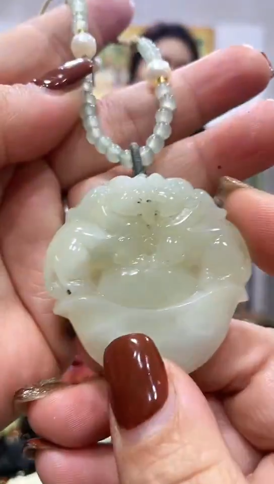 未镶嵌岫玉挂件 