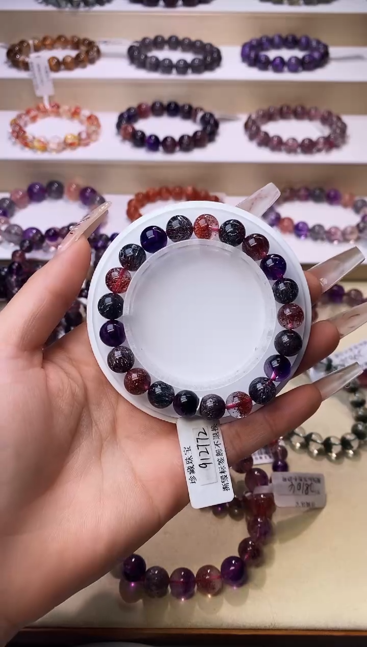 【闪购商品】水晶手链未镶嵌黑加仑超七9m+