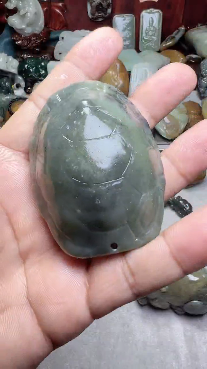 和田玉未镶嵌把件-0