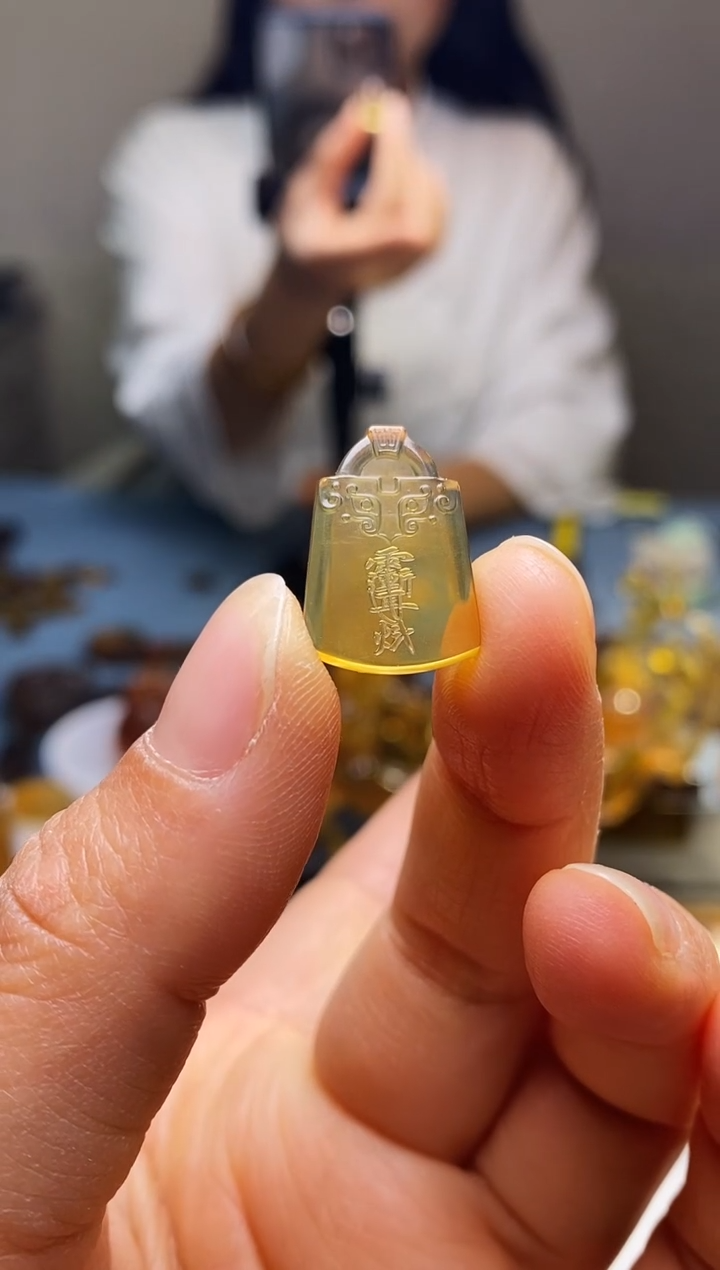 【闪购商品】琥珀颈饰未镶嵌SN11-1（紫薇讳小锁）手机挂