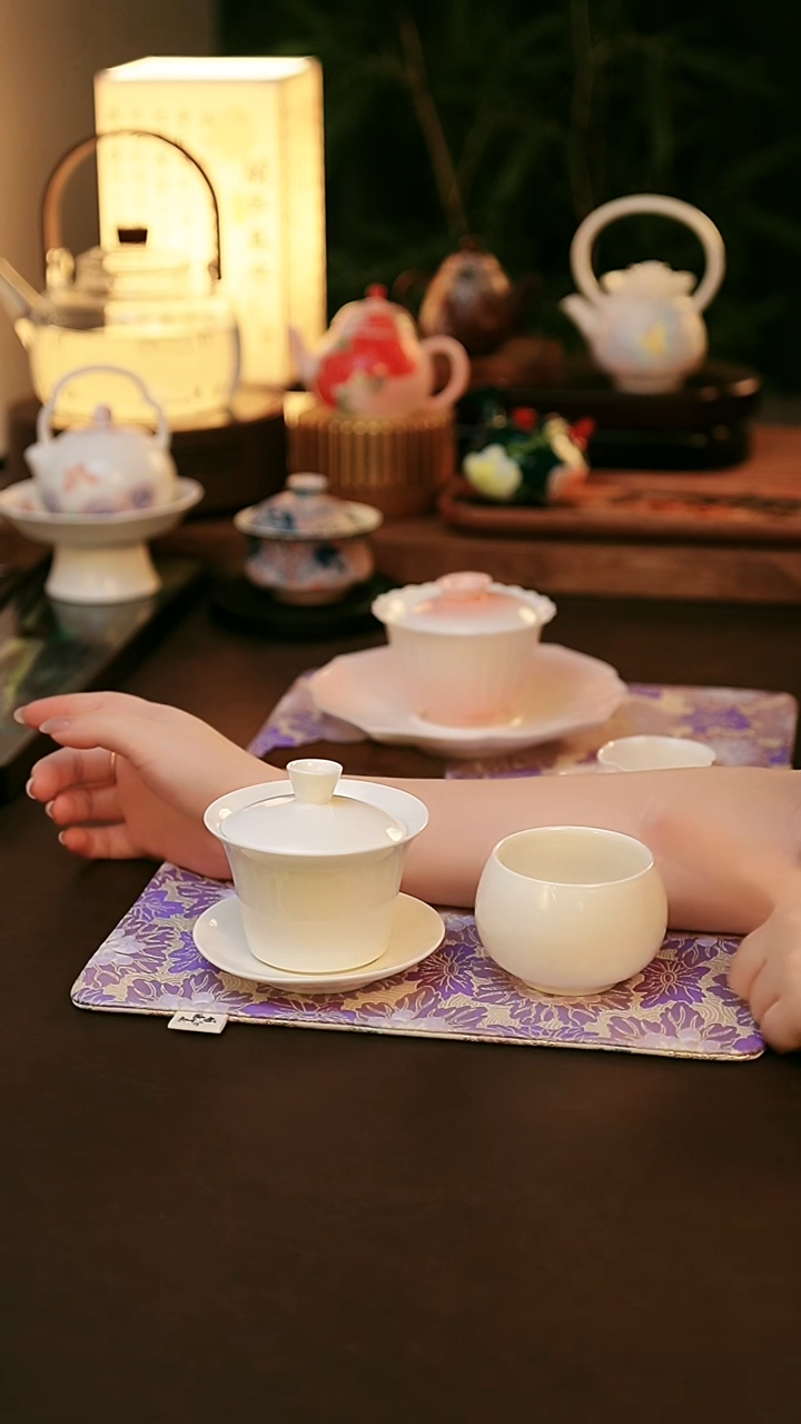 陶瓷茶具羊脂玉一盖碗一杯
