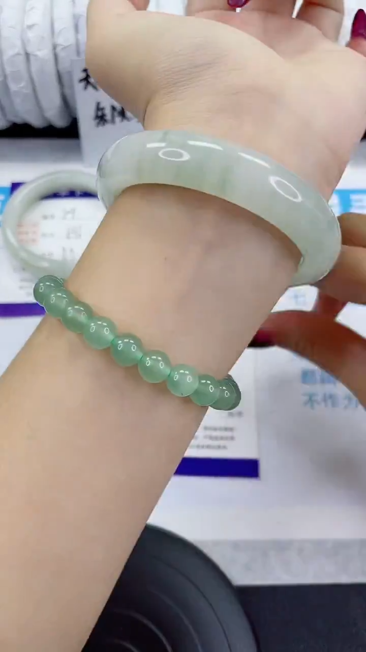 未镶嵌手镯石英质玉210-54/55